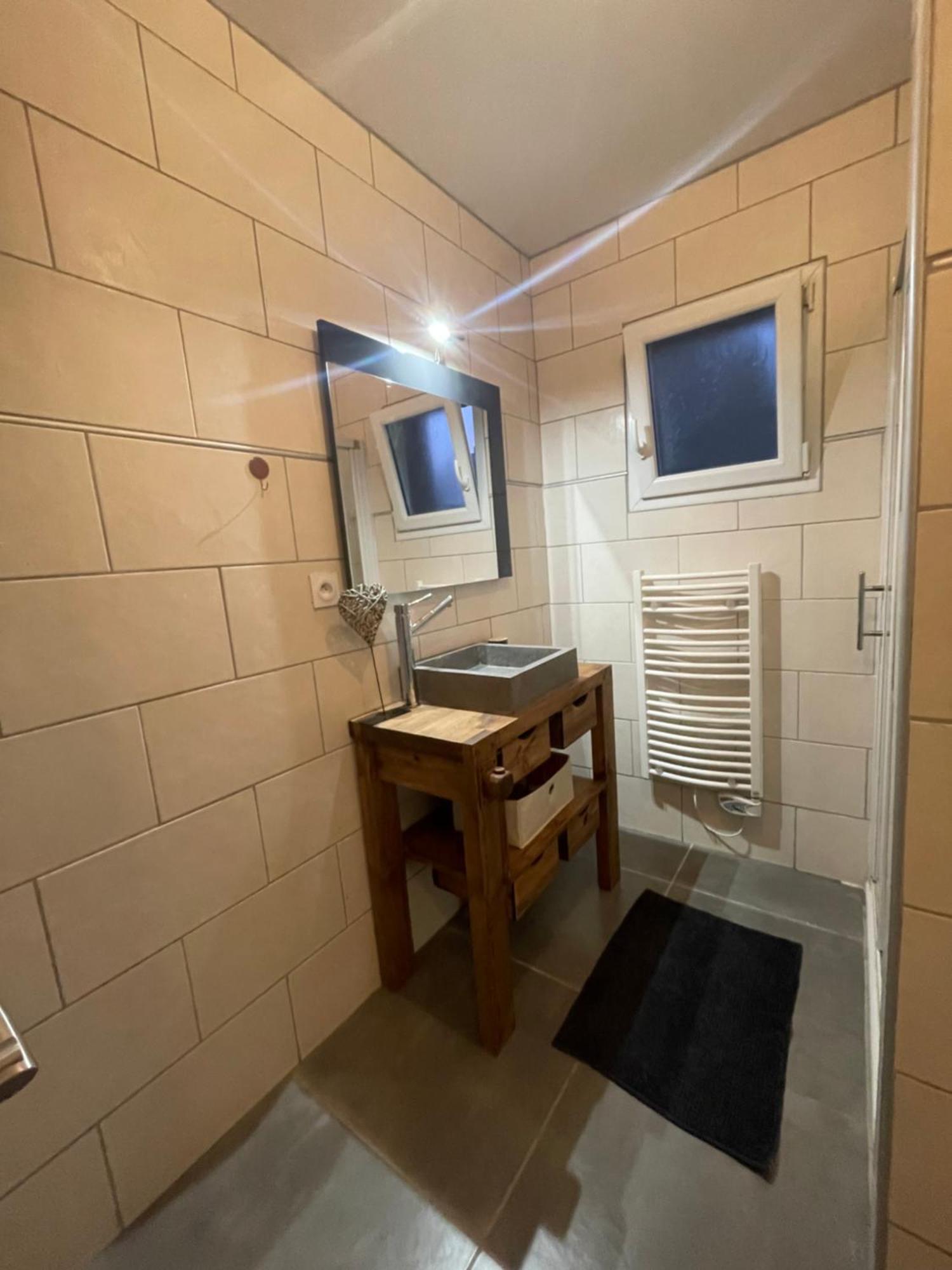 Bel Appartement Dans Residence Cheminee /Jardin 뤼생소베르 외부 사진