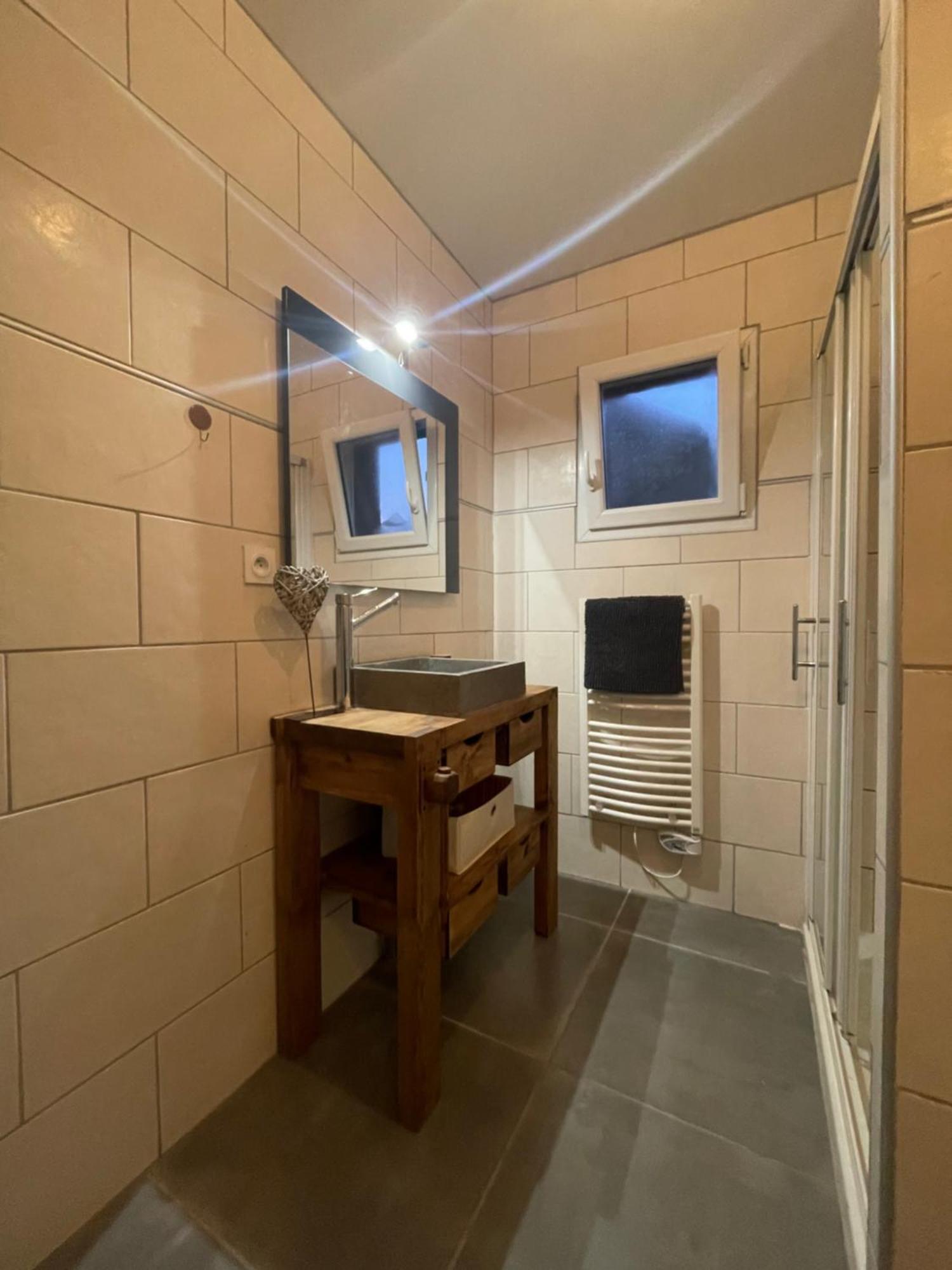 Bel Appartement Dans Residence Cheminee /Jardin 뤼생소베르 외부 사진