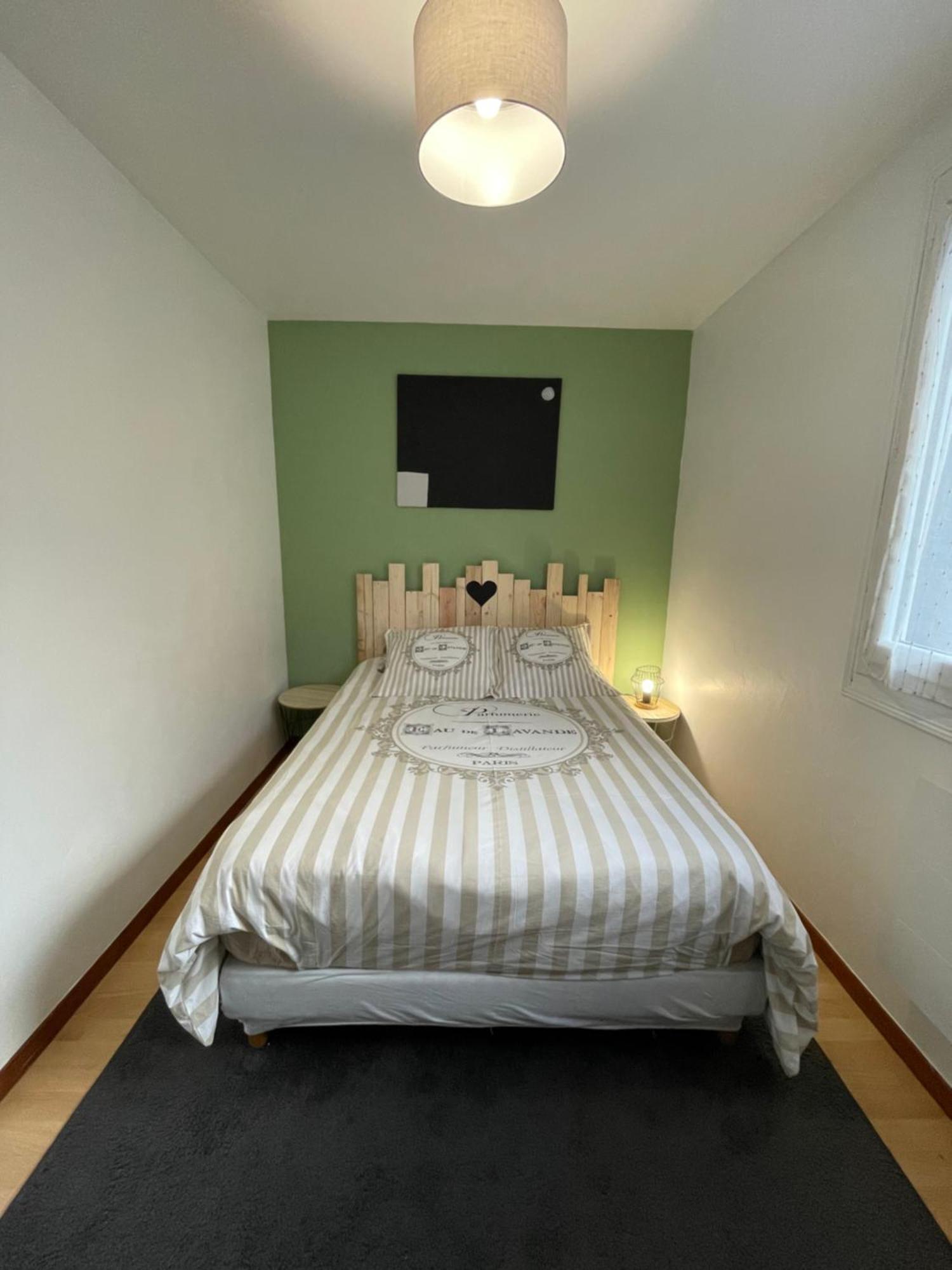 Bel Appartement Dans Residence Cheminee /Jardin 뤼생소베르 외부 사진