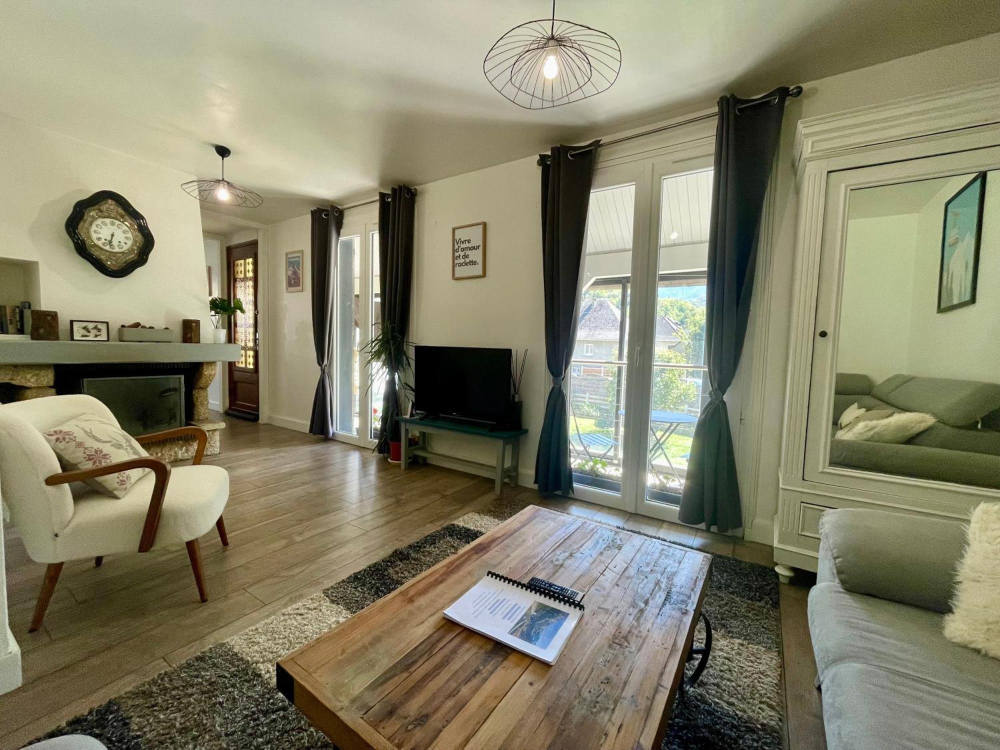 Bel Appartement Dans Residence Cheminee /Jardin 뤼생소베르 외부 사진