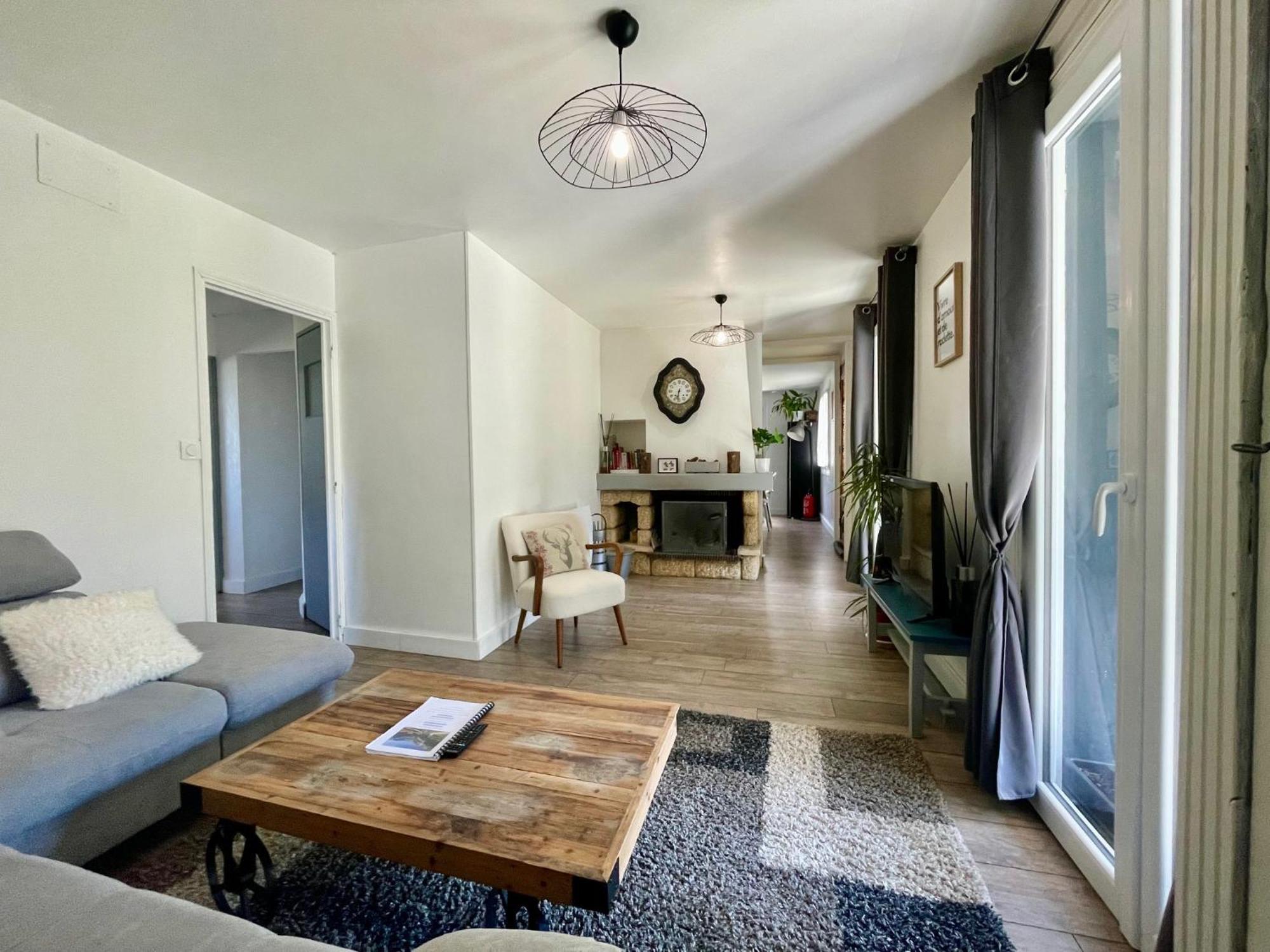 Bel Appartement Dans Residence Cheminee /Jardin 뤼생소베르 외부 사진